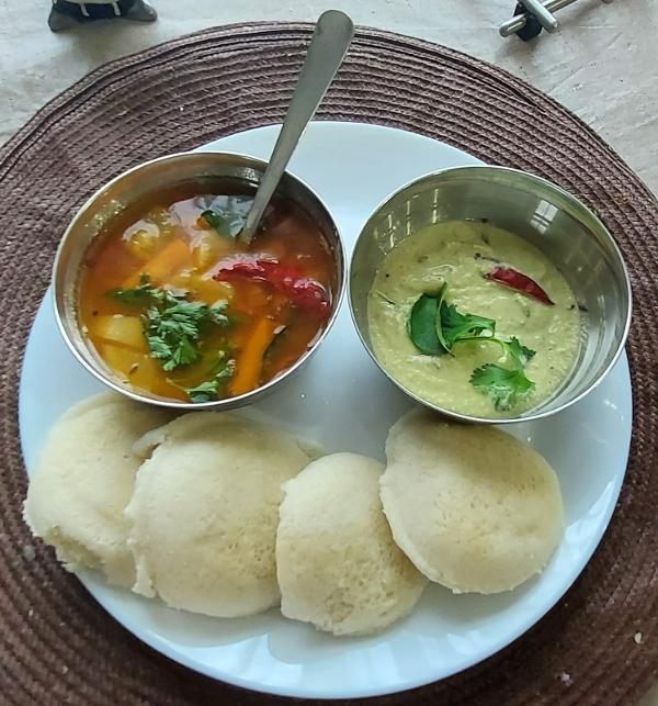 Idli - Sambar-Chutney